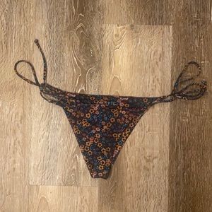 Skatie bikini bottoms